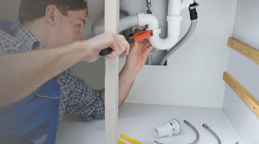 Professional same day plumber in Lorida, FL